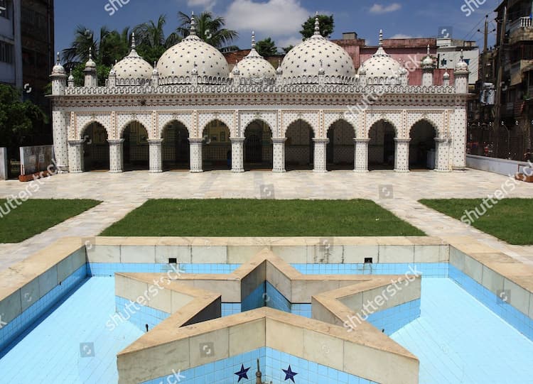 Tara Masjid